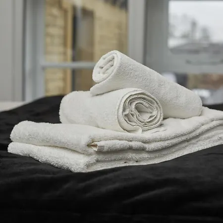 Hayy Luxury Homes Near Centre Bradford (West Yorkshire)