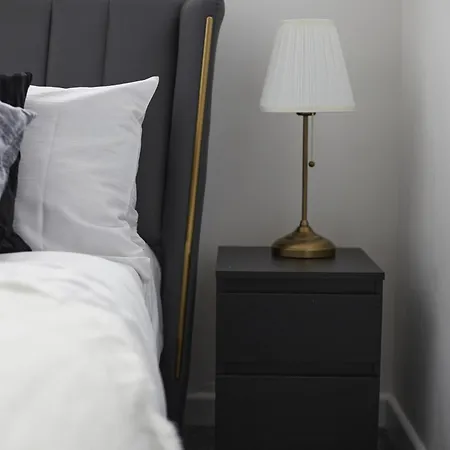Hayy Luxury Homes Near Centre Hotel apartamentowy *