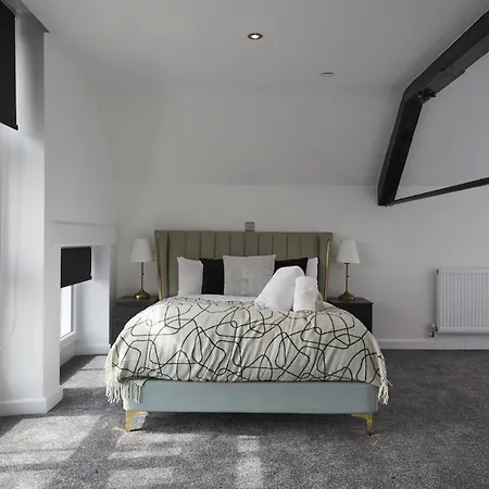 Hotel apartamentowy Hayy Luxury Homes Near Centre *