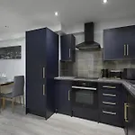 Апарт-отель Hayy Luxury Homes Near Centre Брадфорд