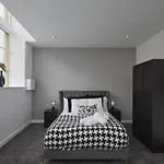 Апарт-отель Hayy Luxury Homes Near Centre 4*