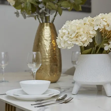Aparthotel Hayy Luxury Homes Near Bradford Centre *