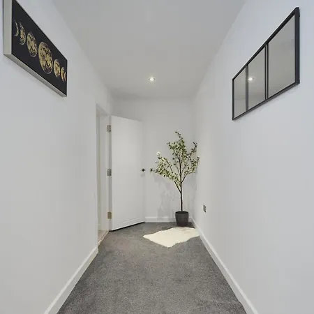 Hayy Luxury Homes Near Centre 4*