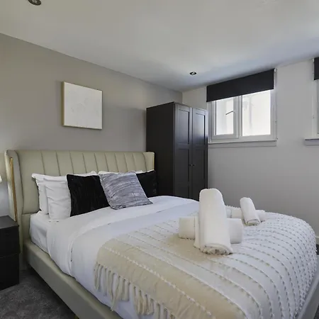 Aparthotel Hayy Luxury Homes Near Centre