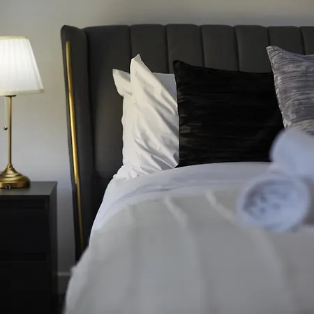 Hayy Luxury Homes Near Centre Bradford (West Yorkshire)