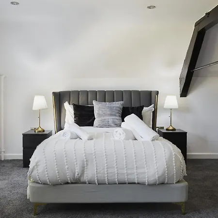 Aparthotel Hayy Luxury Homes Near Bradford Centre *