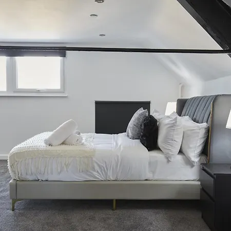Aparthotel Hayy Luxury Homes Near Bradford Centre