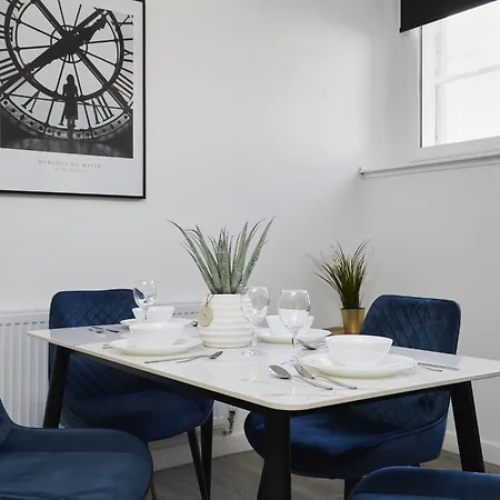 Hayy Luxury Homes Near Bradford Centre Aparthotel