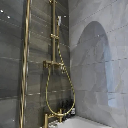 Hayy Luxury Homes Near Centre 4*