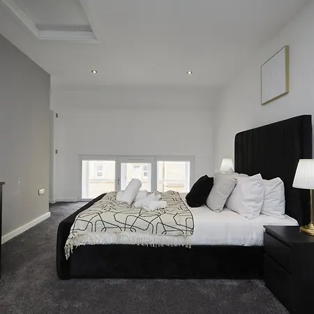 Hayy Luxury Homes Near Centre Bradford (West Yorkshire)