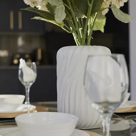 Hayy Luxury Homes Near Centre 4*