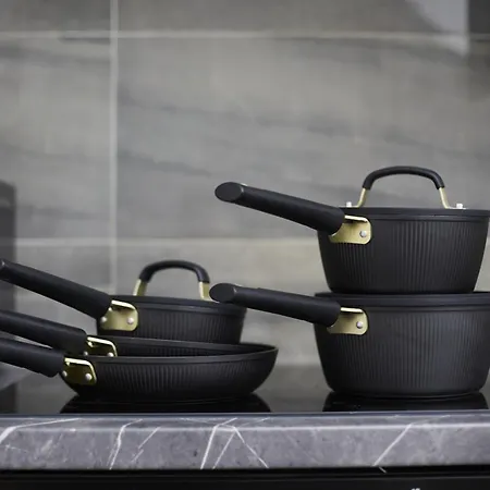 Apartmanhotel Hayy Luxury Homes Near Centre