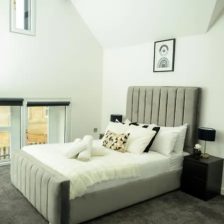 Ξενοδοχείο με διαμερίσματα Hayy Luxury Homes Near Centre 4*