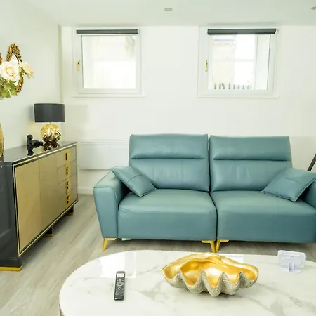 Hayy Luxury Homes Near Centre