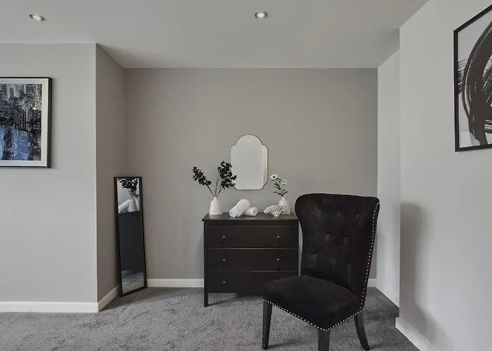 Hayy Luxury Homes Near Centre 4* Bradford (West Yorkshire)