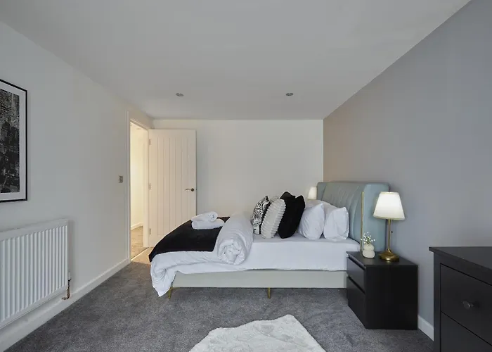 Hayy Luxury Homes Near Centre 4*