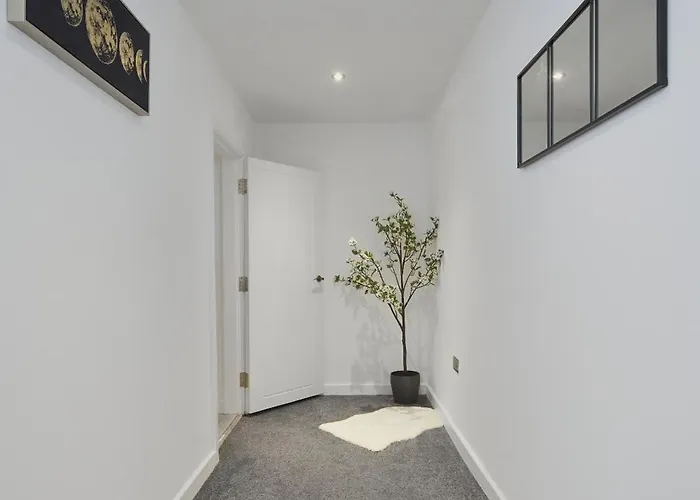 Hayy Luxury Homes Near Centre 4*