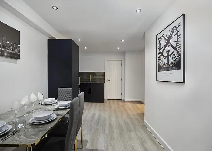 Hayy Luxury Homes Near Centre Bradford (West Yorkshire)