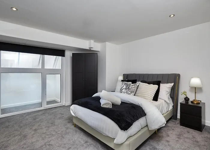 Hayy Luxury Homes Near Centre