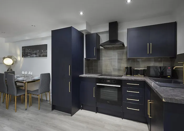 Aparthotel Hayy Luxury Homes Near Centre Bradford (West Yorkshire)