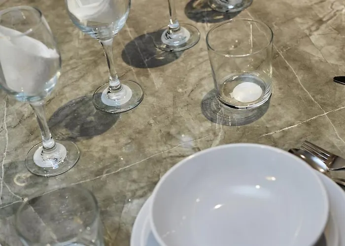 Hayy Luxury Homes Near Centre 4*