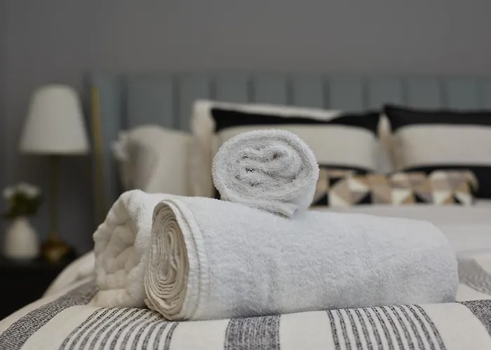 Hayy Luxury Homes Near Centre 4*