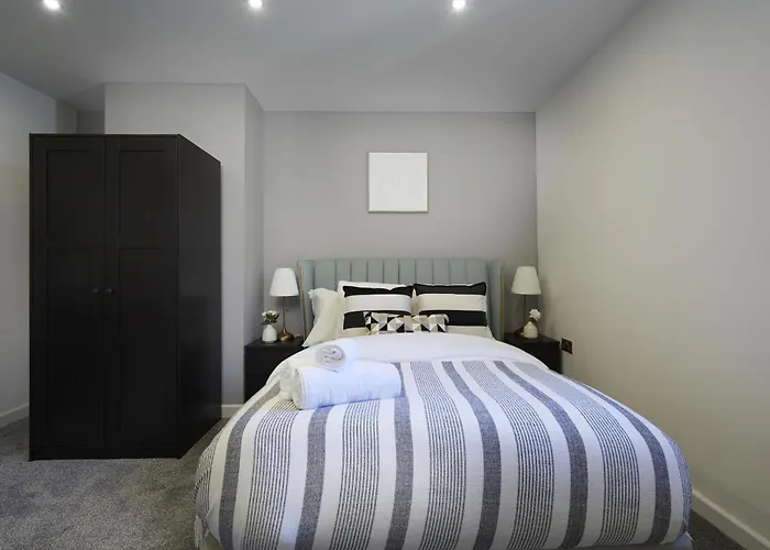 Hayy Luxury Homes Near Centre Bradford (West Yorkshire)