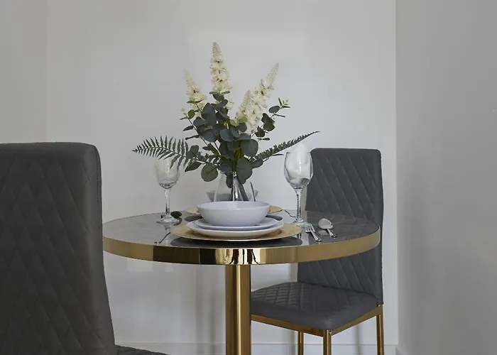 Hayy Luxury Homes Near Centre Bradford (West Yorkshire)