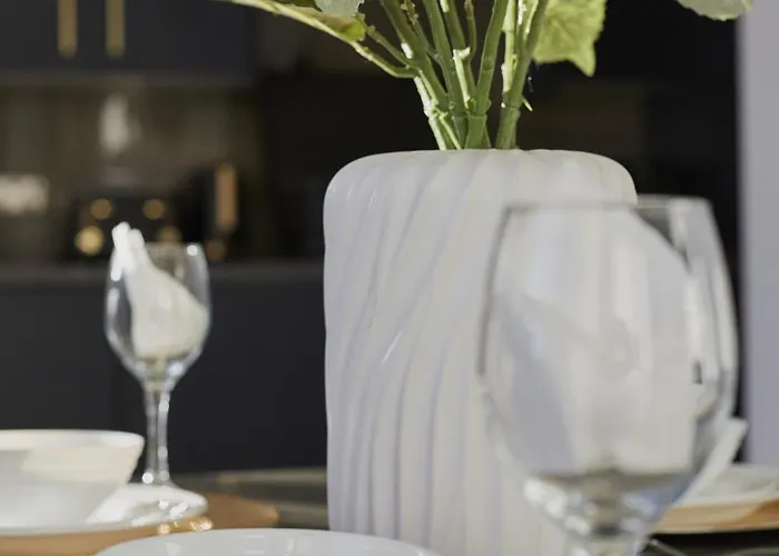 Hayy Luxury Homes Near Centre 4*