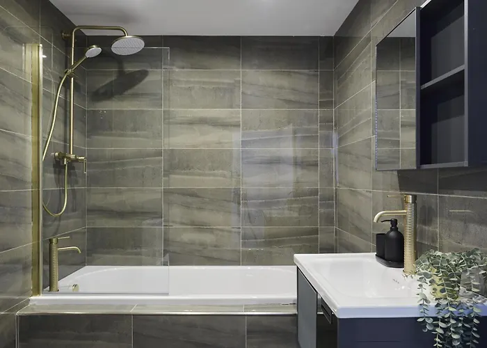 Hayy Luxury Homes Near Centre Bradford (West Yorkshire)