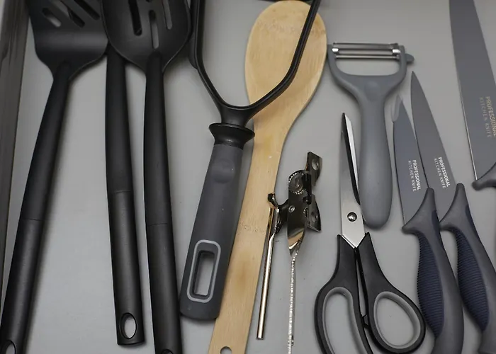 Hayy Luxury Homes Near Centre 4* Bradford (West Yorkshire)